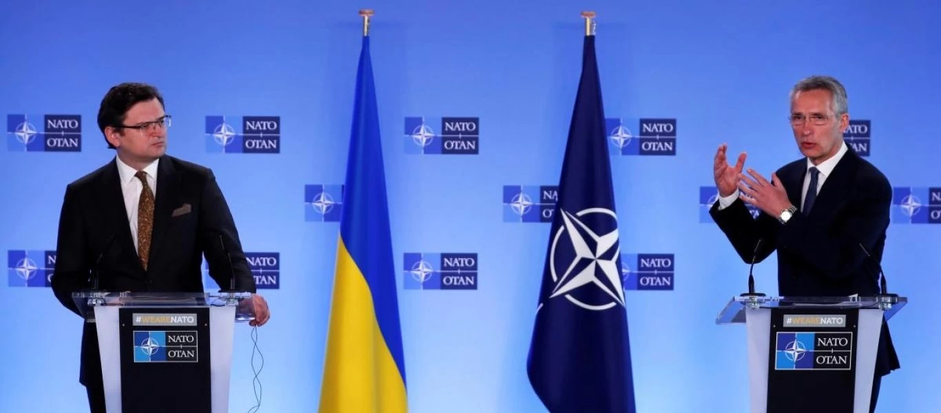 Βρυξέλλες: Συνάντηση Ουκρανού ΥΠΕΞ με Στόλτενμπεργκ – Μαζικές μετακινήσεις ρωσικών στρατευμάτων στα σύνορα με Ουκρανία